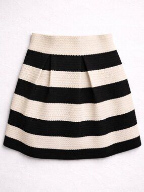 Lore Women's Contrast Black & White Stripes A- Line Skirt Size Large